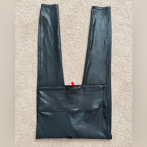 SPANX Women’s Faux Leather Snake Print High Rise Leggings Size Medium Black - Picture 2 of 6